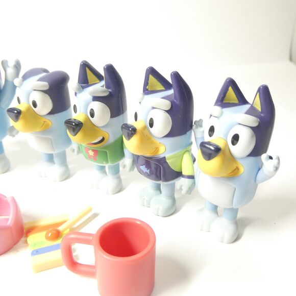 Lot of 6 Bluey & Bandit Dad Figures + Accessories Crown - Picture 4 of 7